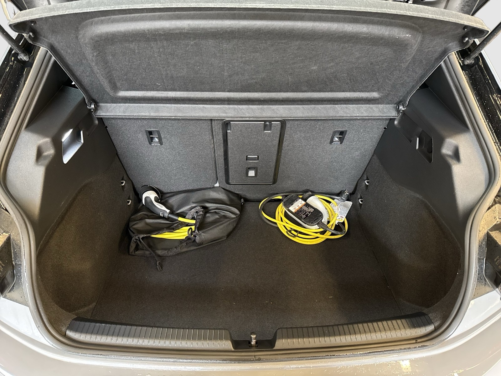 Volkswagen ID.3 Pro WÄRMEPUMPE ACC CARPLAY KEYLESS-GO KLIMA