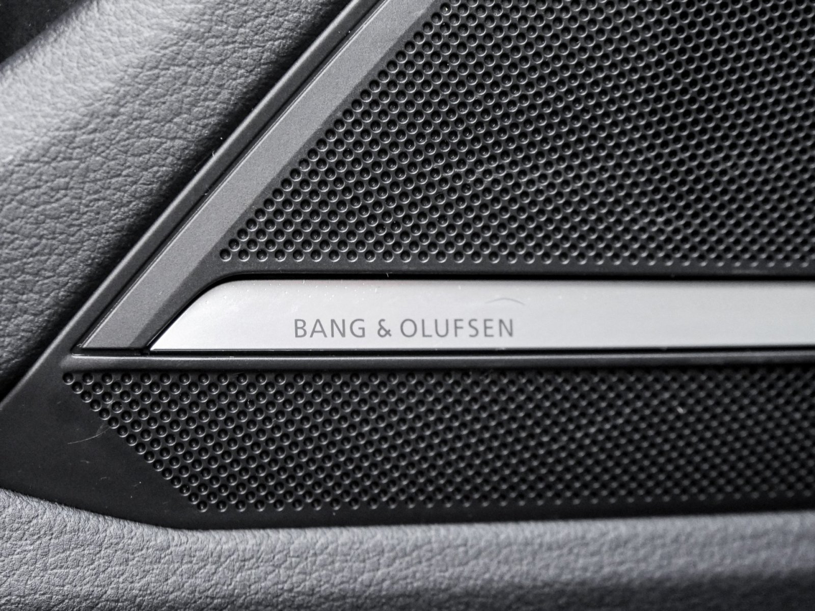 Audi A6 55 quattro HYBRID S LINE BLACKPAK B&O LM19