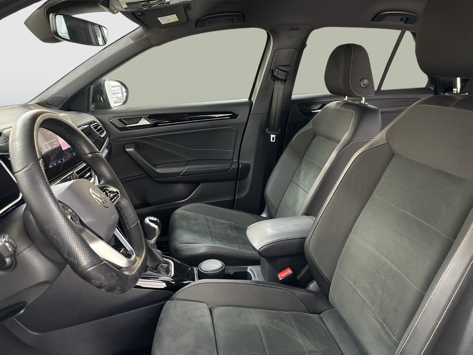 Volkswagen T-Roc 1.0 R-LINE CAM ACC NAVI LM17 LED+ CARPLAY