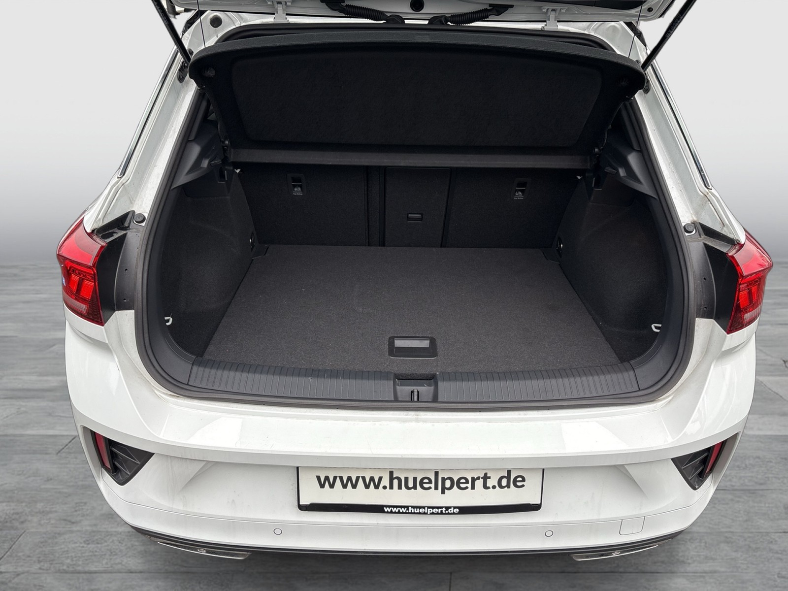 Volkswagen T-Roc 1.0 R-LINE CAM ACC NAVI LM17 LED+ CARPLAY