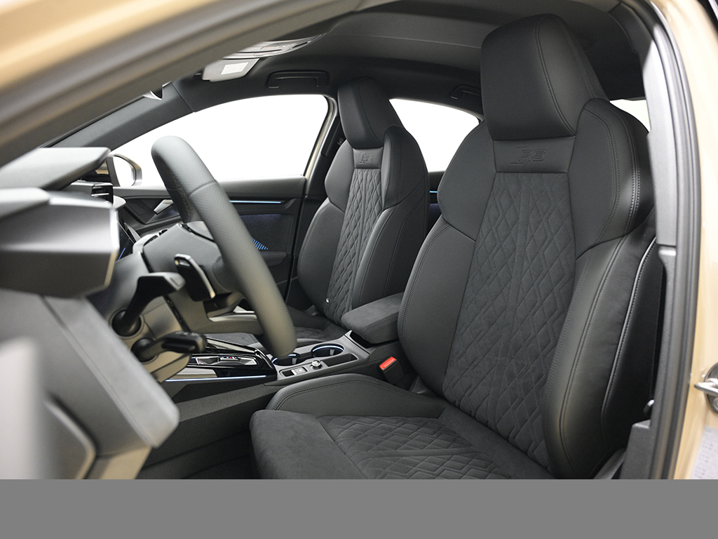 Audi RS3 Limousine RS-SPORTABGASANLAGE MATRIXLED LM19
