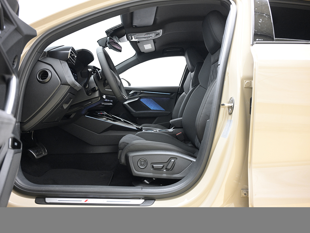 Audi RS3 Limousine RS-SPORTABGASANLAGE MATRIXLED LM19