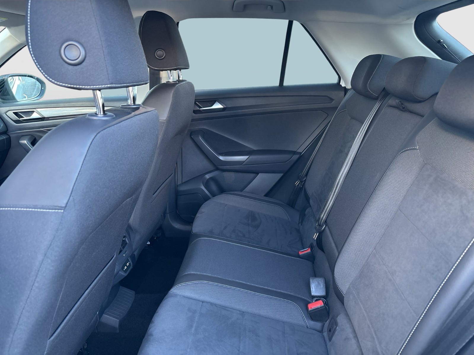 Volkswagen T-Roc 1.0 STYLE ACC NAVI LM17 LED+ CARPLAY