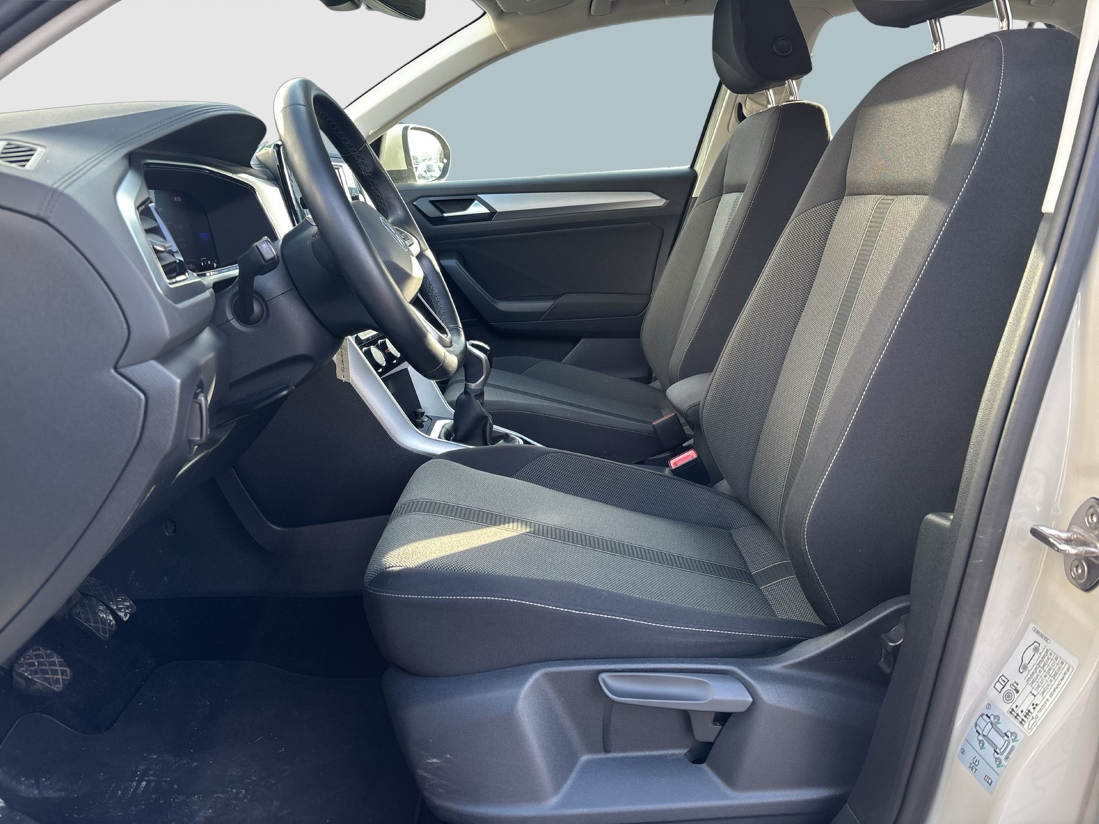 Volkswagen T-Roc 1.0 LIFE CARPLAY ALU SITZHEIZUNG LED DAB+