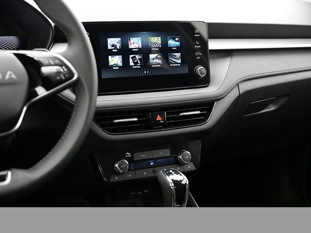 Skoda Fabia 1.5 TOUR DSG AHK LENKRAD-&SITZHZG CAM LED