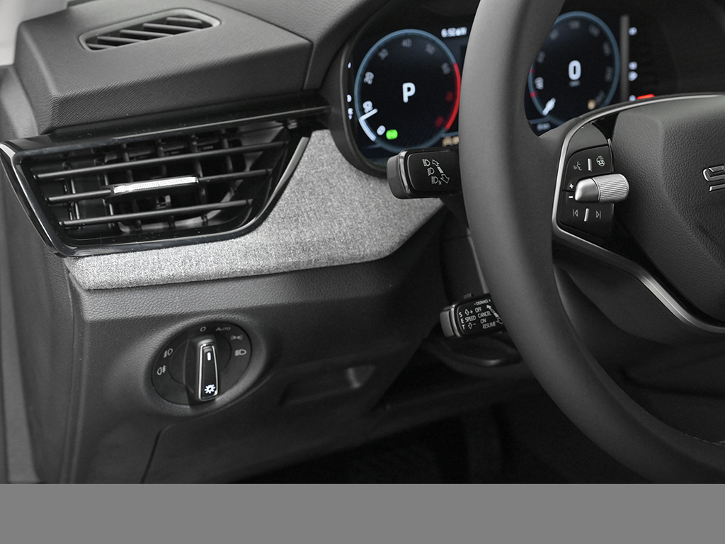 Skoda Scala 1.5 BALANCE DSG AHK NAVI KEYLESS CAM LM17