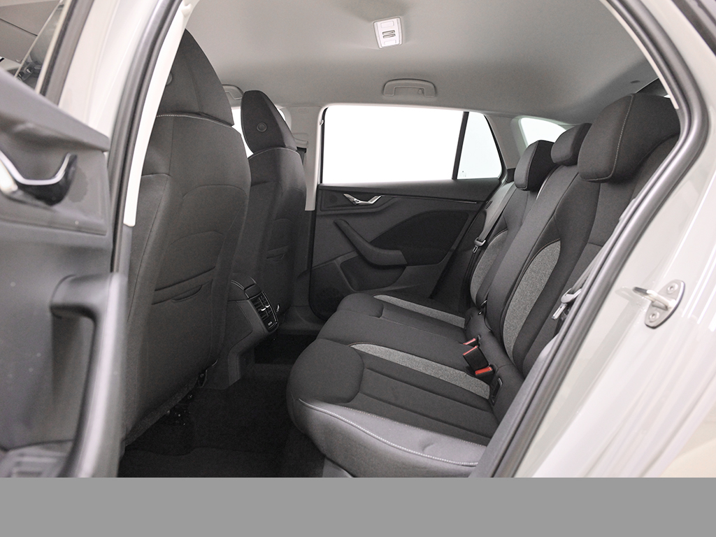 Skoda Scala 1.5 BALANCE DSG AHK NAVI KEYLESS CAM LM17