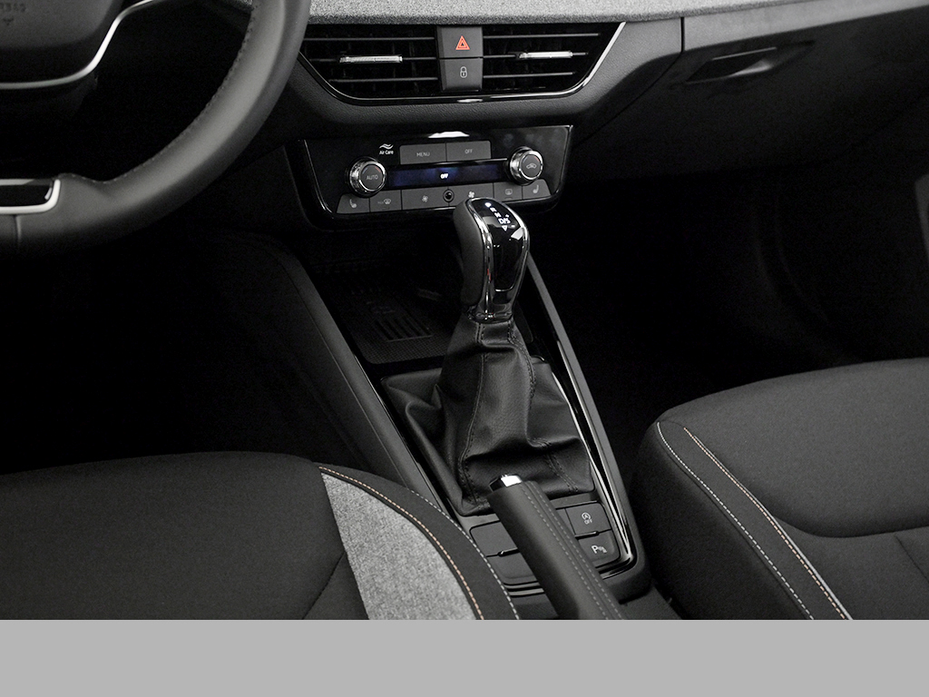 Skoda Scala 1.5 BALANCE DSG AHK NAVI KEYLESS CAM LM17