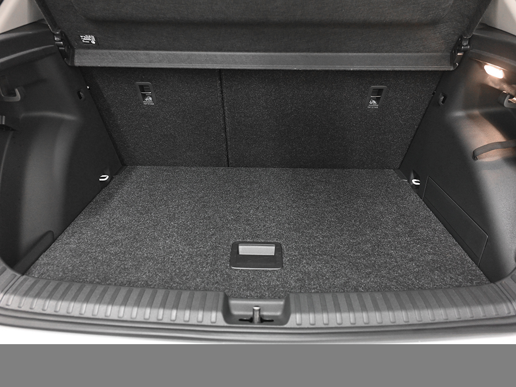 Skoda Fabia 1.0 TOUR LENKRAD-&SITZHZG AHK CAM LED LM16