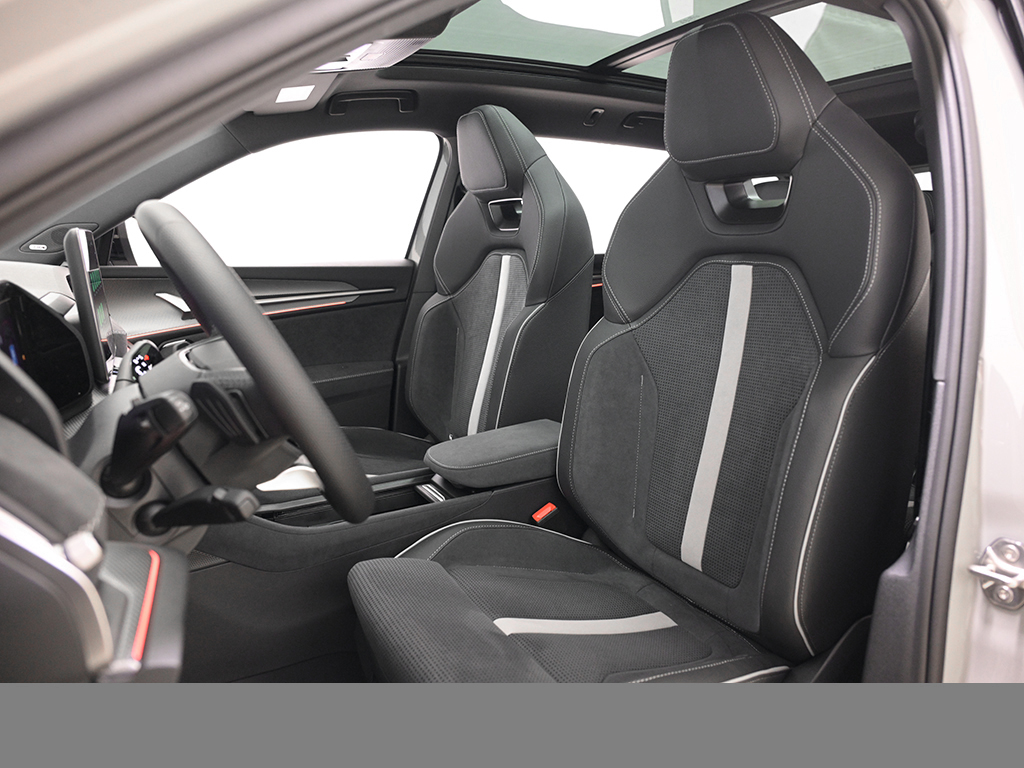 Skoda Kodiaq HYBRID SPORTLINE AHK PANO 360CAM HEADUP