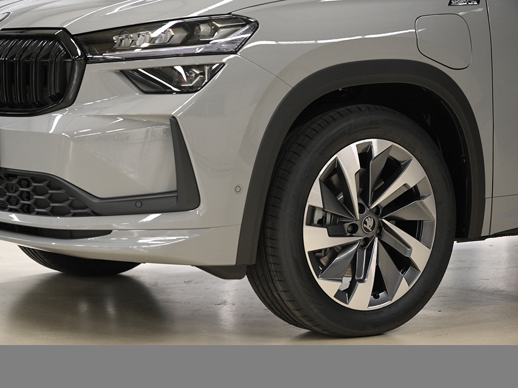 Skoda Kodiaq HYBRID SPORTLINE AHK PANO 360CAM HEADUP