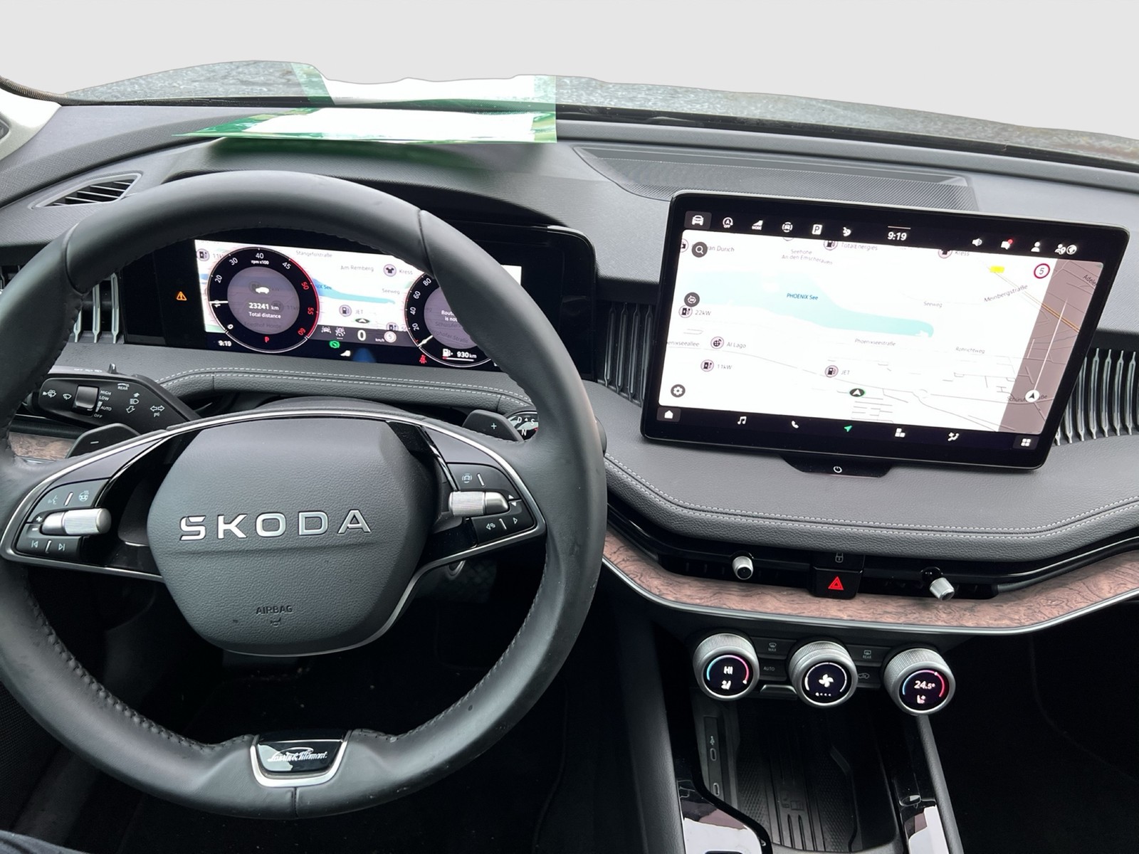 Skoda Superb Combi 2.0 L&K PANO CANTON AHK CAM ACC