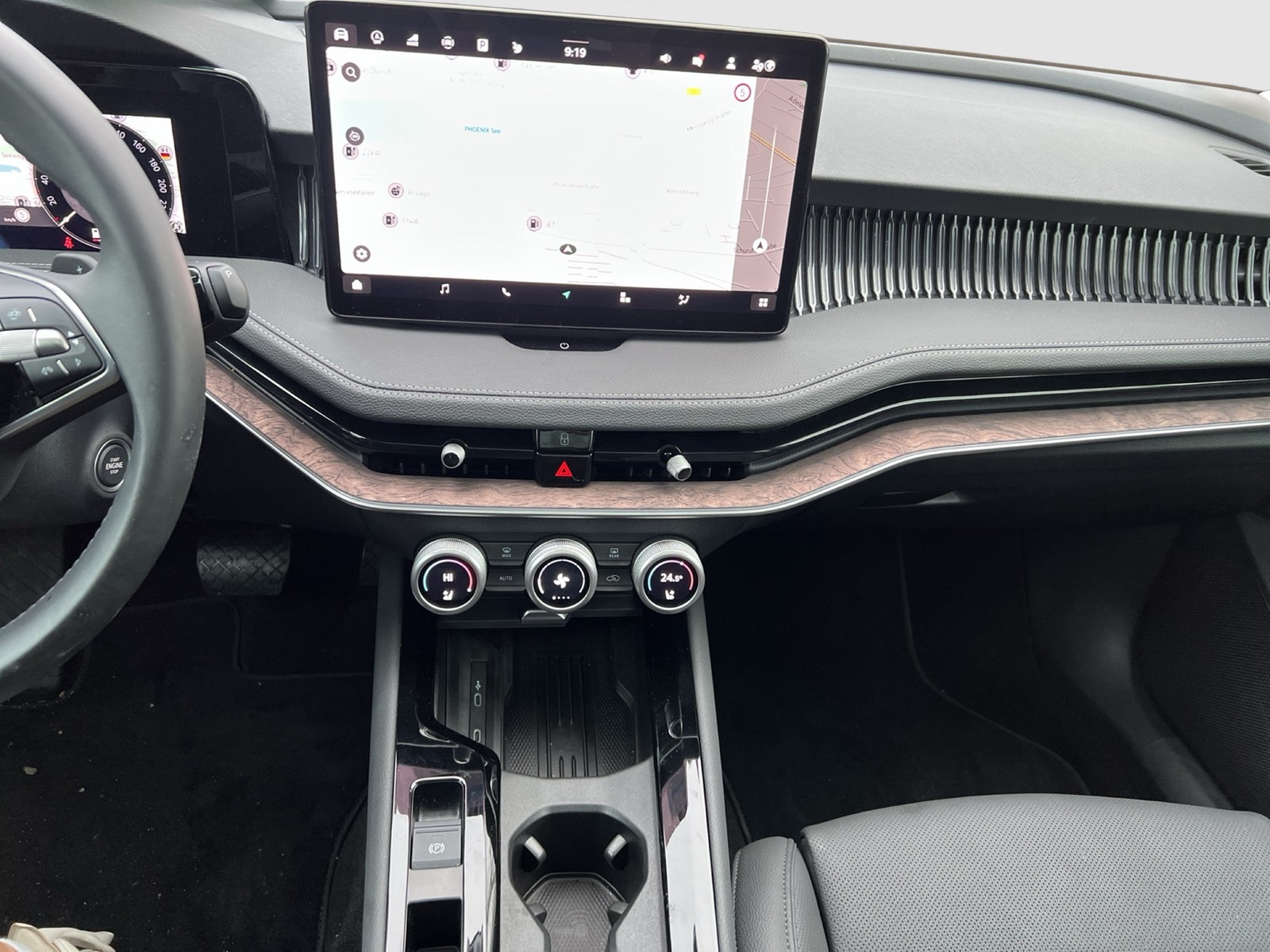 Skoda Superb Combi 2.0 L&K PANO CANTON AHK CAM ACC