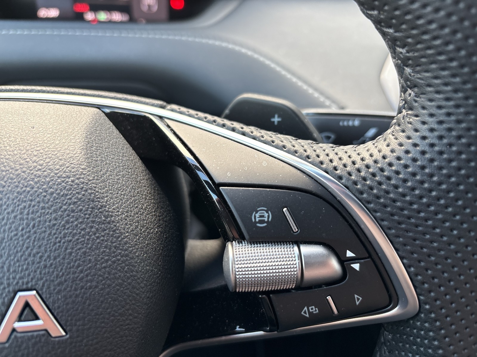 Skoda ENYAQ 85 SPORTLINE WÄRMEPUMPE PANO AHK HEAD-UP