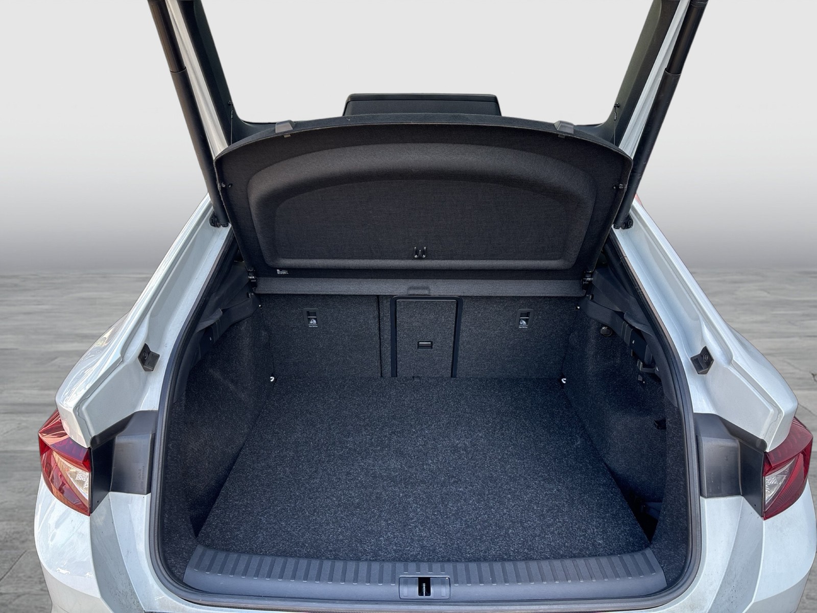 Skoda ENYAQ 85 SPORTLINE WÄRMEPUMPE PANO AHK HEAD-UP