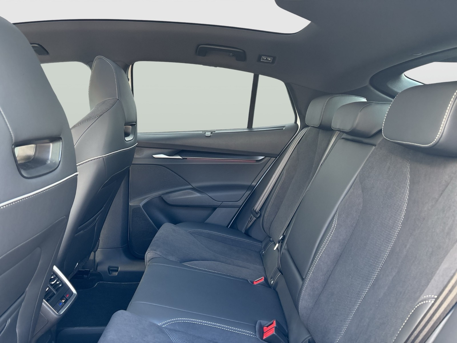 Skoda ENYAQ 85 SPORTLINE WÄRMEPUMPE PANO AHK HEAD-UP