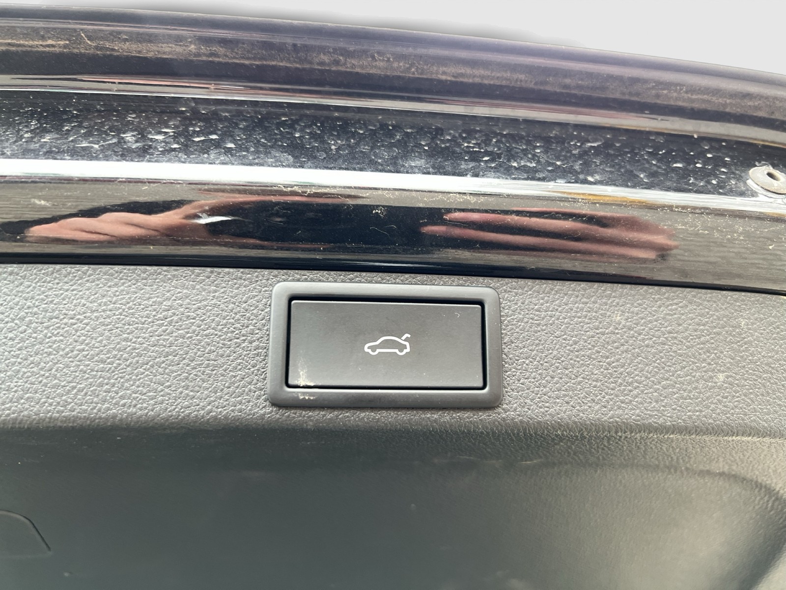 Skoda Octavia Combi 1.5 TOUR AHK CAM EKLAPPE NAVI LM17