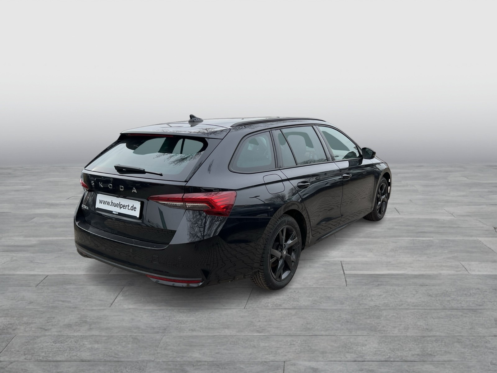 Skoda Octavia Combi 1.5 TOUR AHK CAM EKLAPPE NAVI LM17