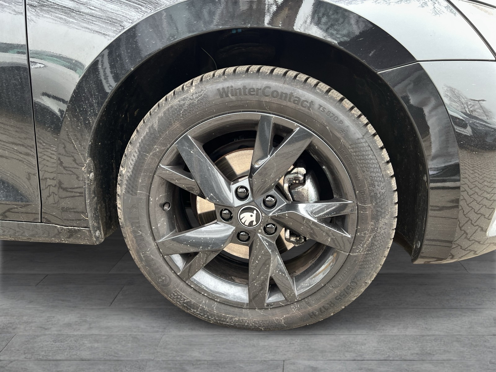 Skoda Octavia Combi 1.5 TOUR AHK CAM EKLAPPE NAVI LM17