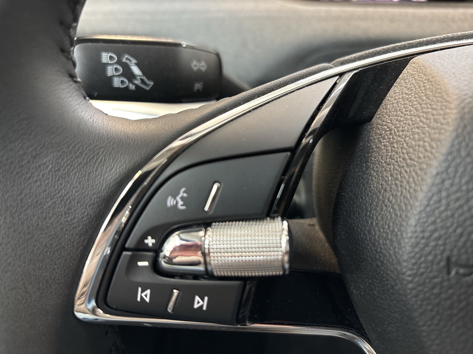 Skoda Enyaq 50 LOFT NAVI KAMERA 19" VIRTUALCOCKPIT