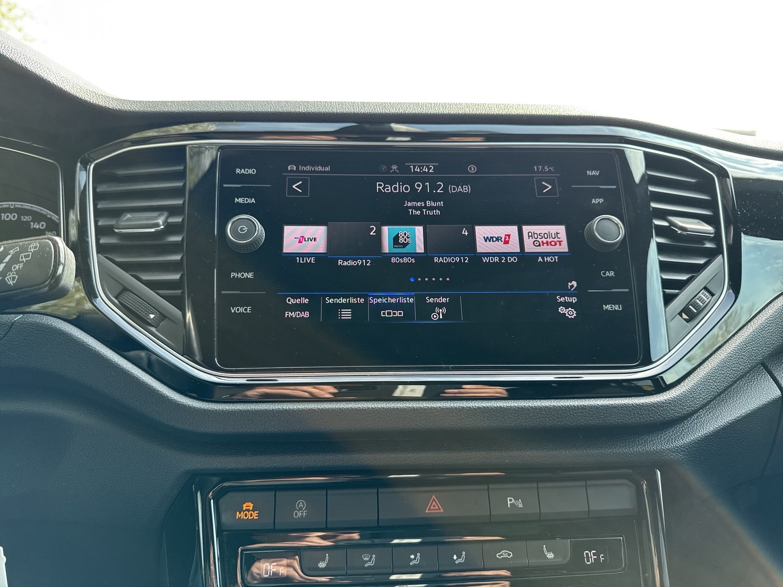 Volkswagen T-Roc 1.5 SPORT BLACK STYLE PANO KAMERA ALU18 NAVI