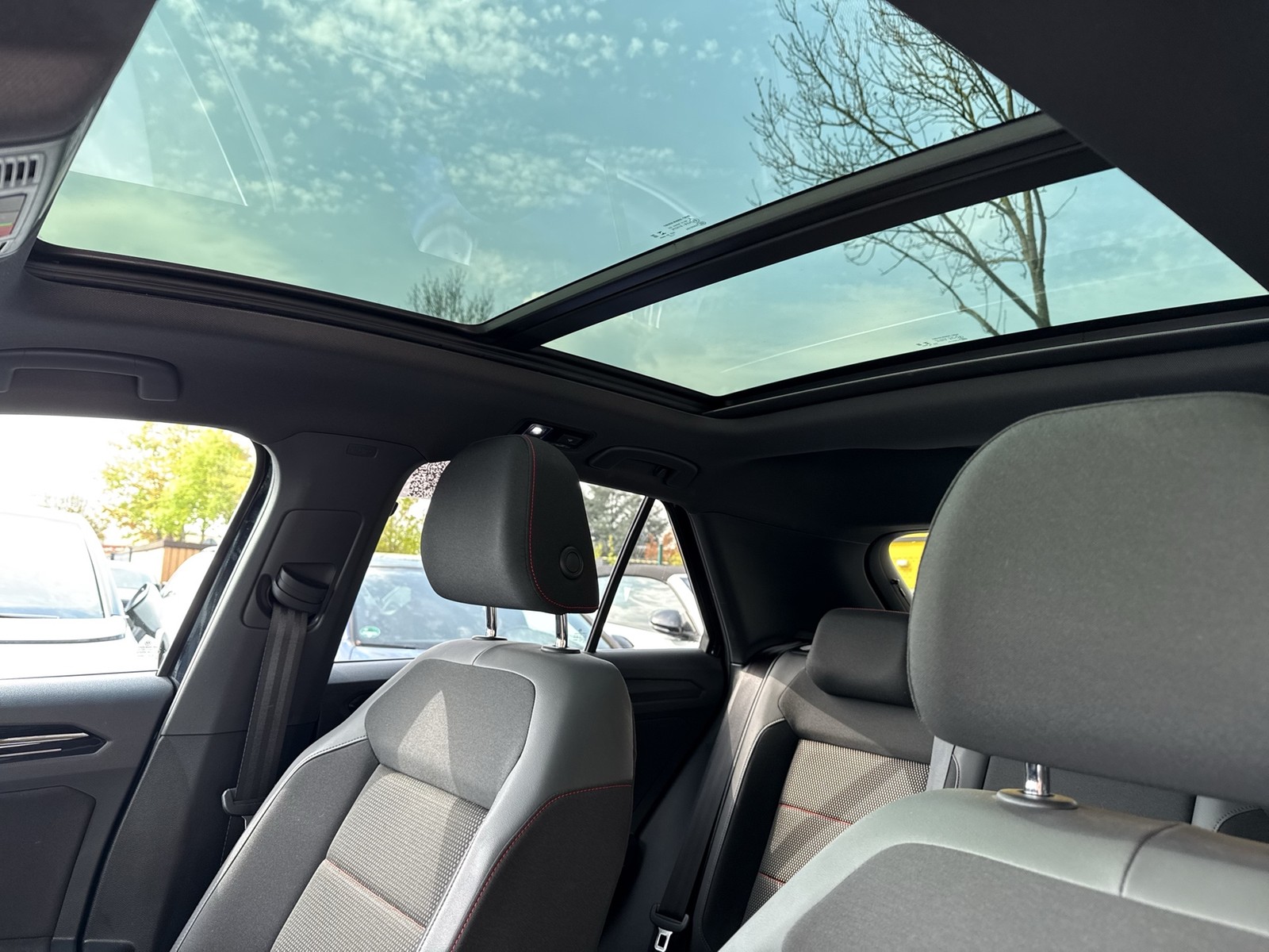 Volkswagen T-Roc 1.5 SPORT BLACK STYLE PANO KAMERA ALU18 NAVI