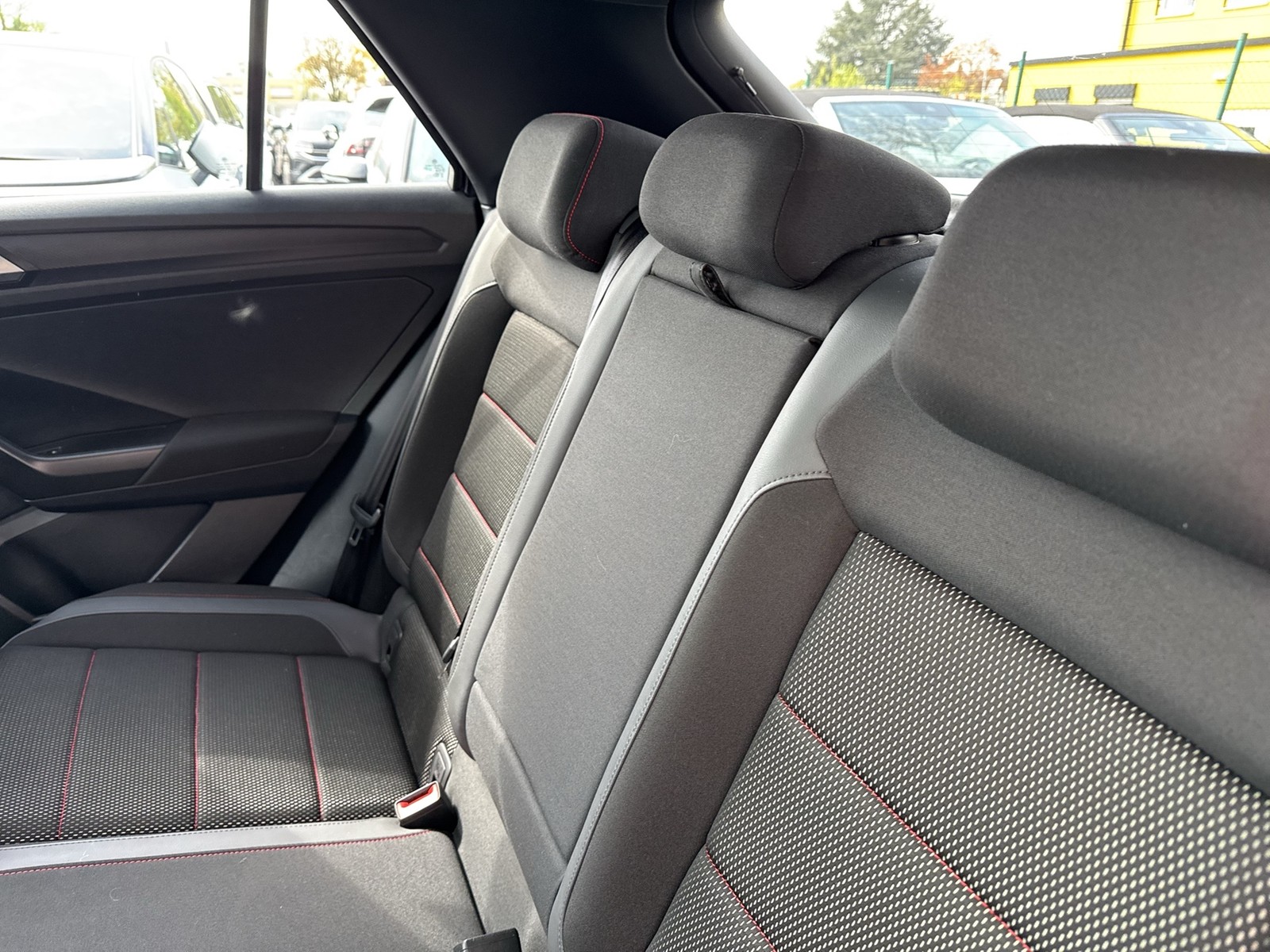 Volkswagen T-Roc 1.5 SPORT BLACK STYLE PANO KAMERA ALU18 NAVI