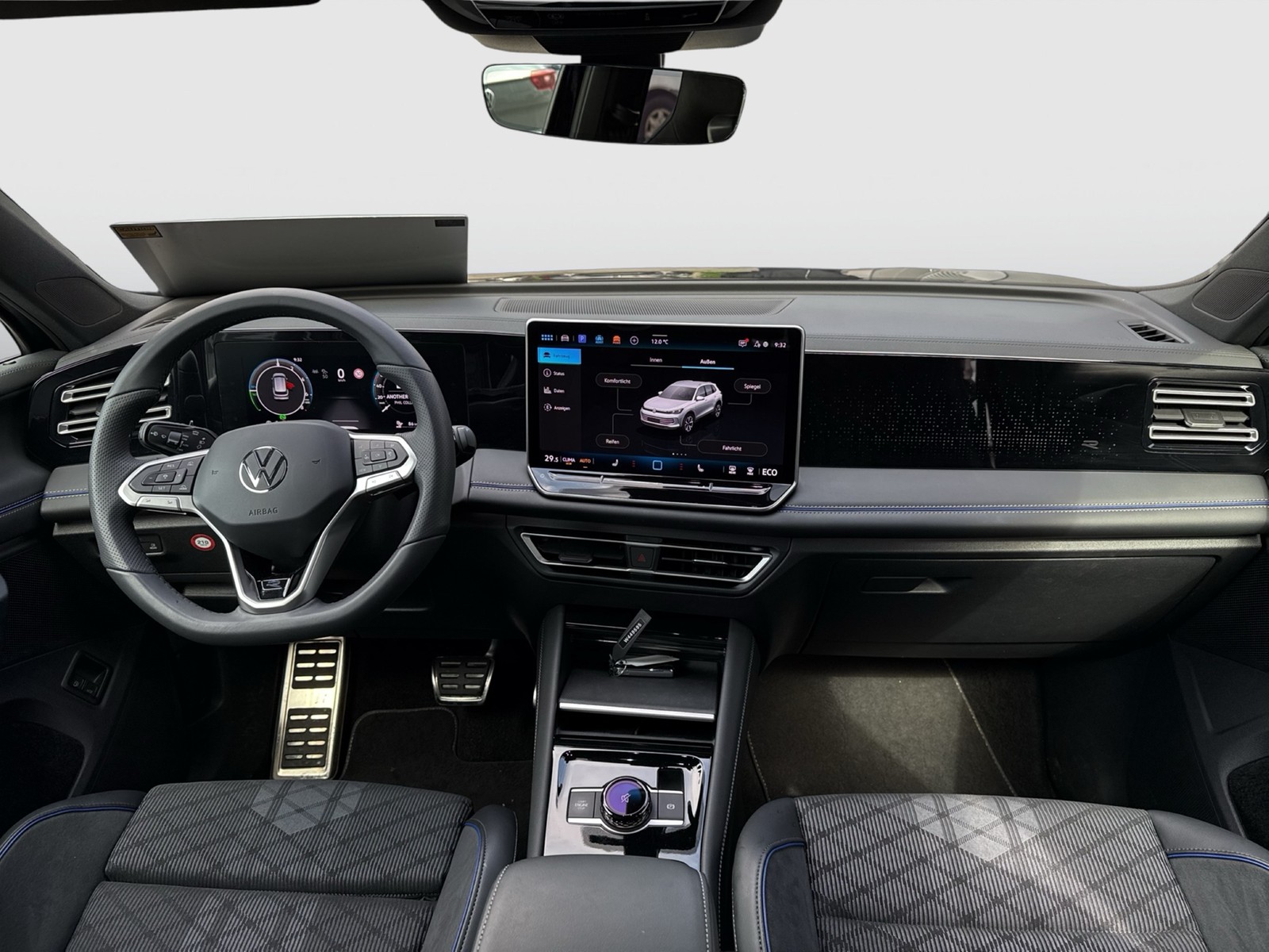 Volkswagen Tiguan 1.5 HYBRID R-LINE AHK KAMERA NAVI ACC