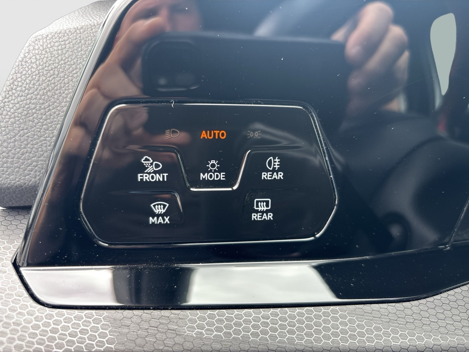 Volkswagen Golf 2.0 GTI ALU19 H.KARDON BLACK PANO MATRIX