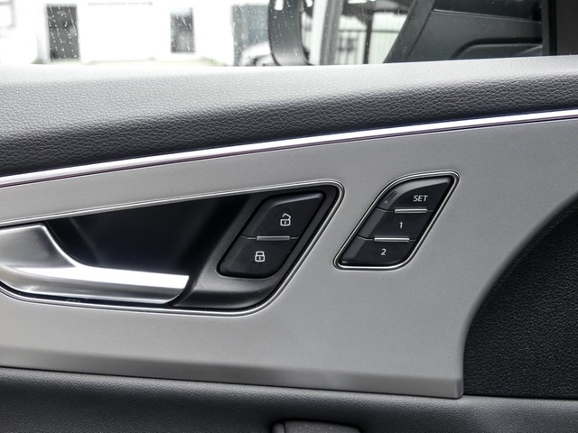 Audi Q8 55 Qu. LUFTFEDERUNG ACC LM20 eKLAPPE NAVI+