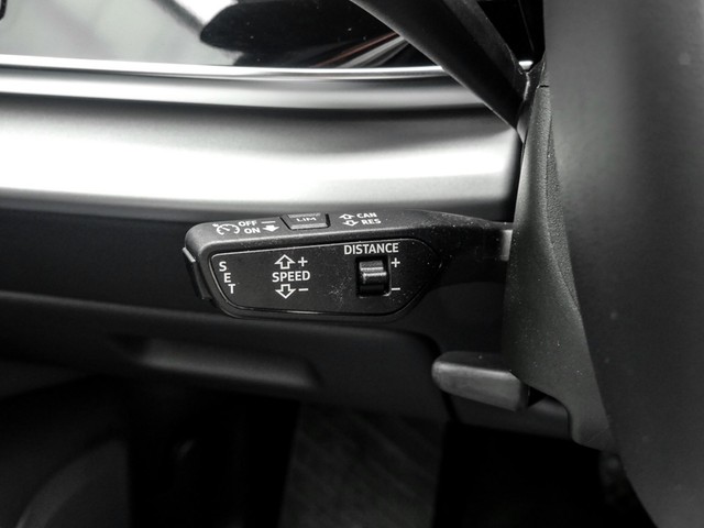 Audi Q8 55 Qu. LUFTFEDERUNG ACC LM20 eKLAPPE NAVI+