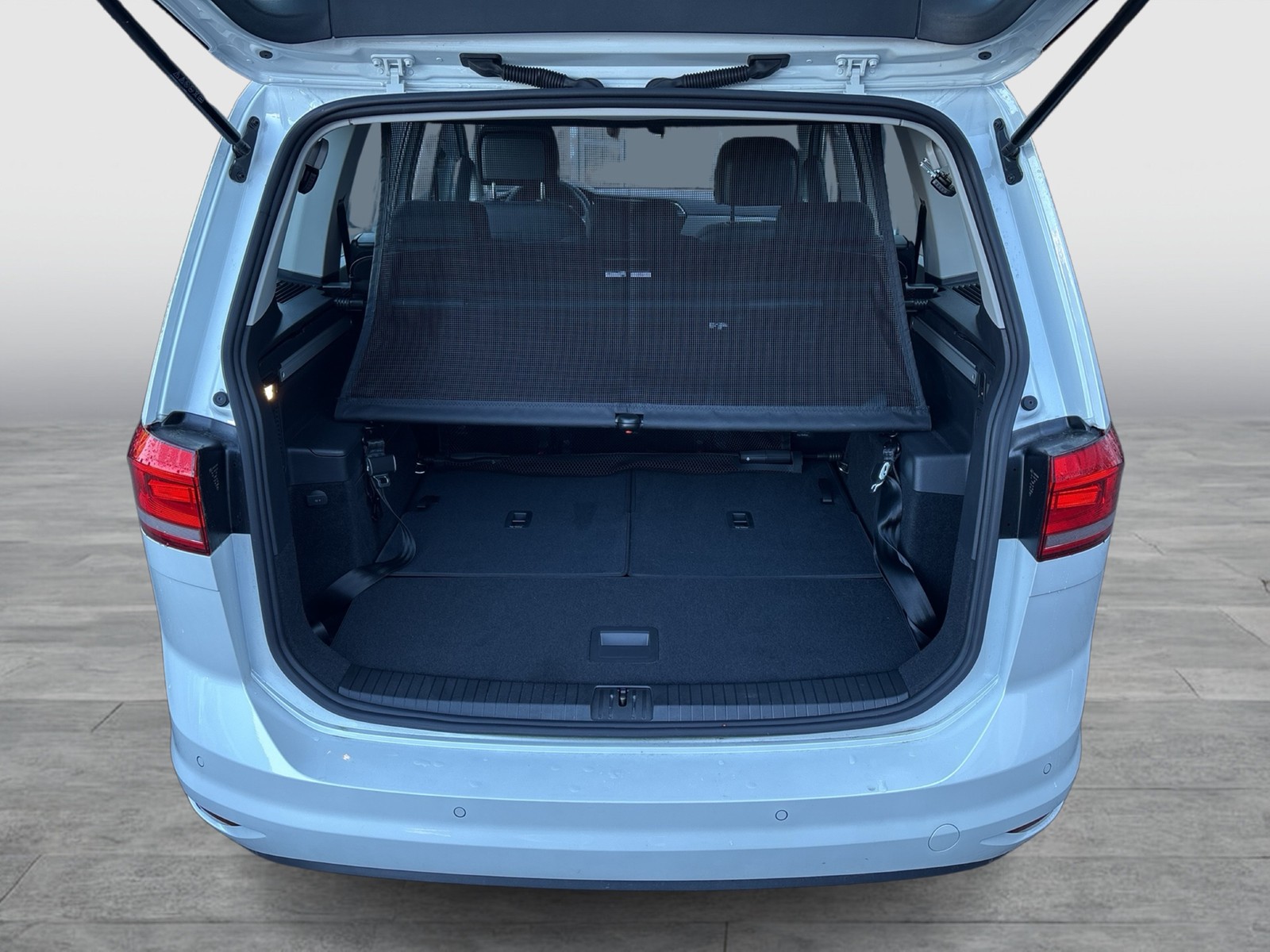Volkswagen Touran 2.0 COMFORTLINE 7SITZER AHK STANDHEIZUNG