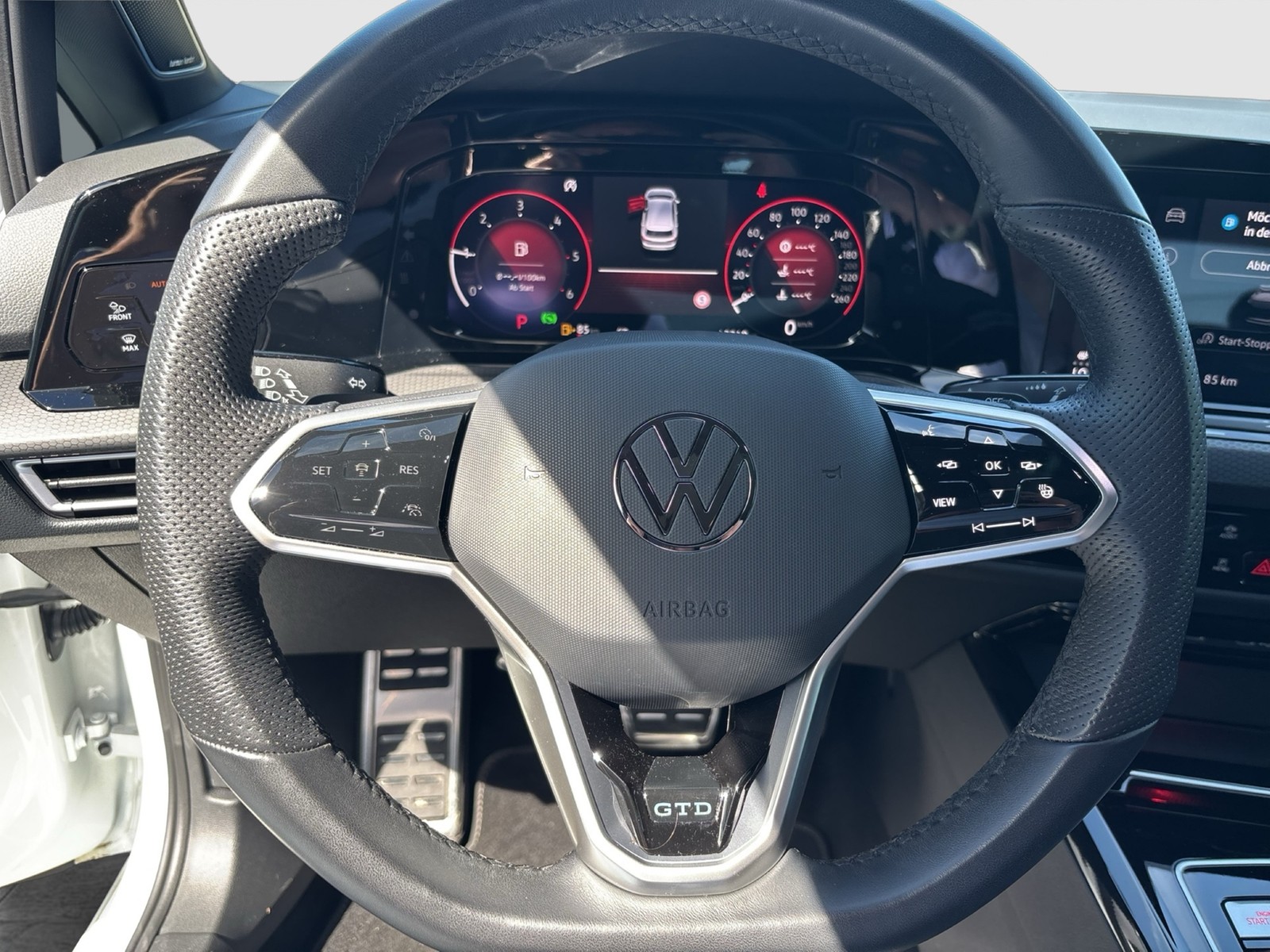 Volkswagen Golf 2.0 GTD ALU19 PANO H.KARDON MATRIX BLACK