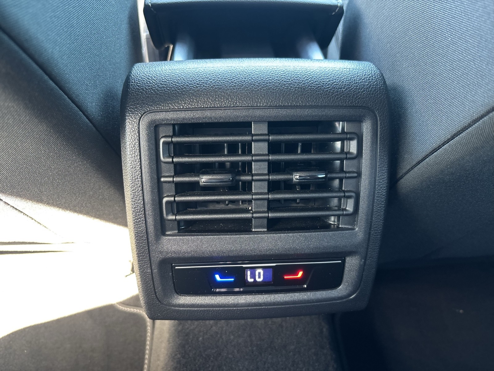Volkswagen Golf 2.0 GTD ALU19 PANO H.KARDON MATRIX BLACK