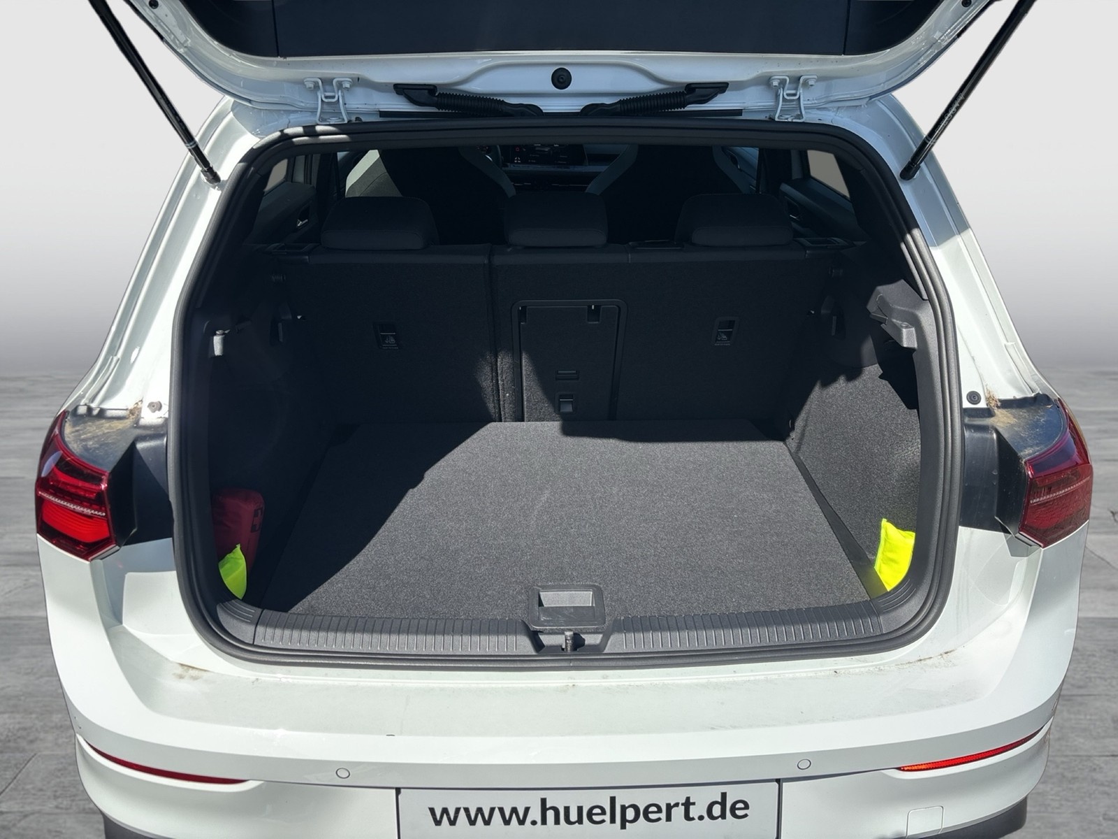 Volkswagen Golf 2.0 GTD ALU19 PANO H.KARDON MATRIX BLACK