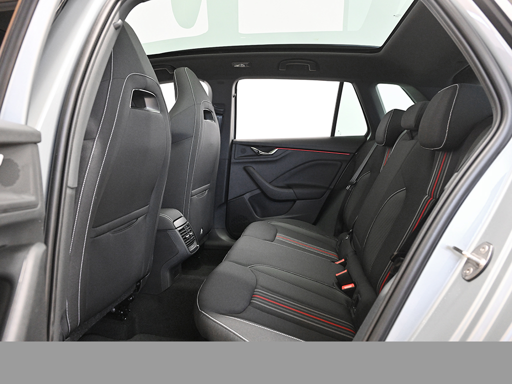 Skoda Kamiq 1.5 MONTE CARLO DSG AHK eKLAPPE CAM PANO