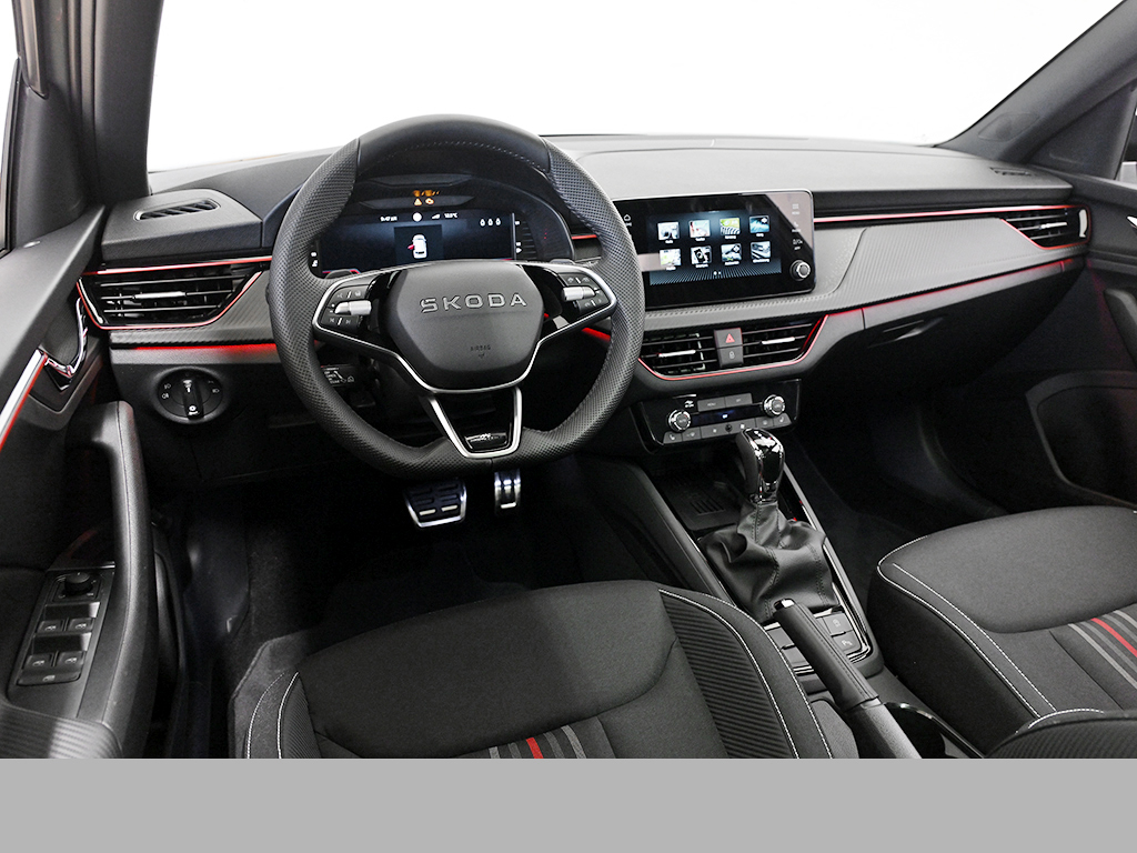 Skoda Kamiq 1.5 MONTE CARLO DSG AHK eKLAPPE CAM PANO