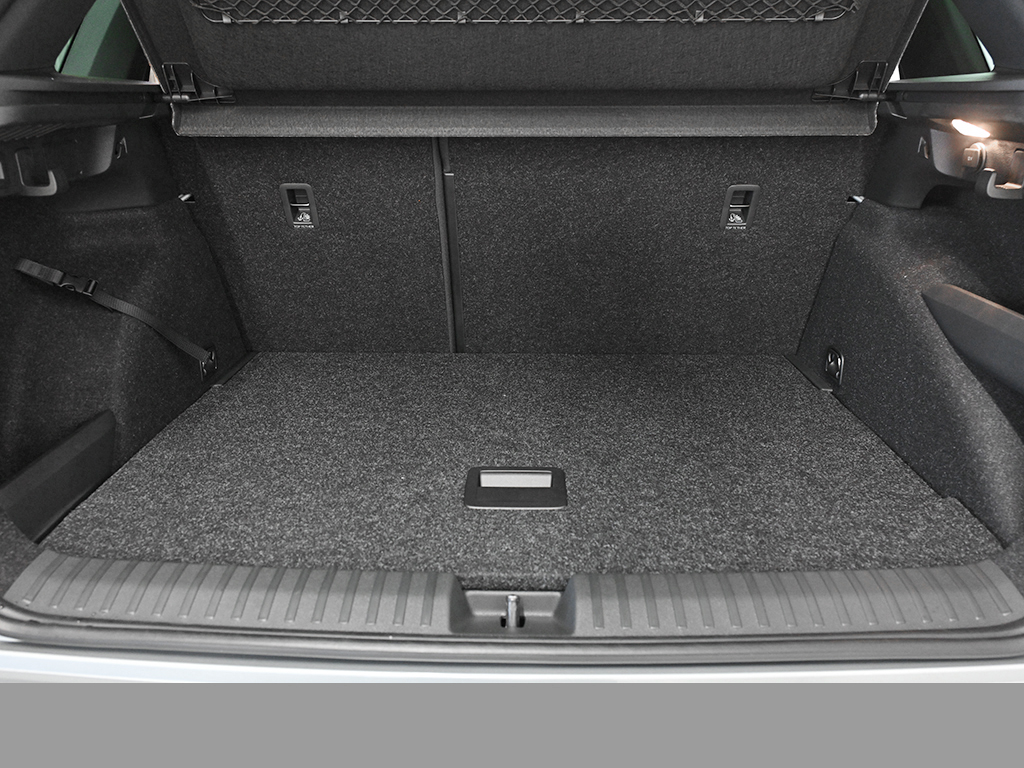 Skoda Kamiq 1.5 MONTE CARLO DSG AHK eKLAPPE CAM PANO