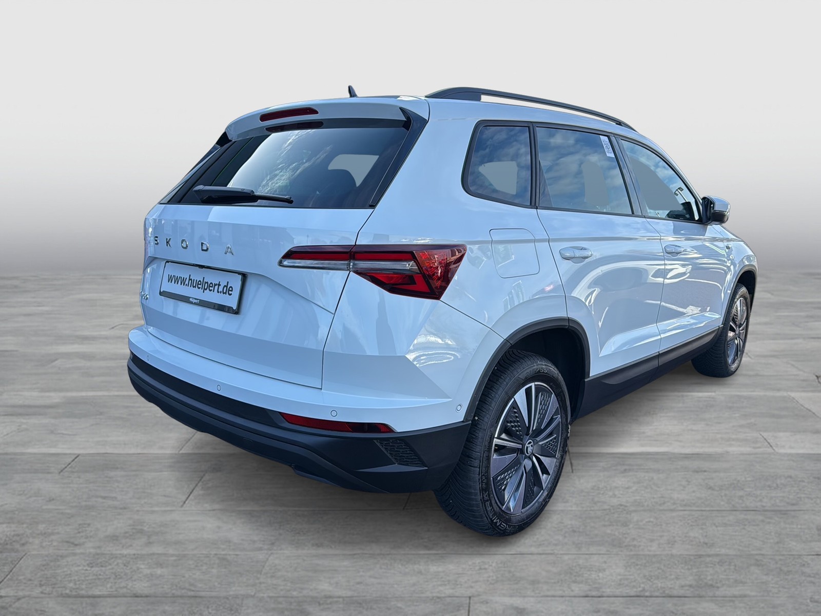 Skoda Karoq 1.5 TOUR PANO AHK 360°CAM E-KLAPPE NAVI