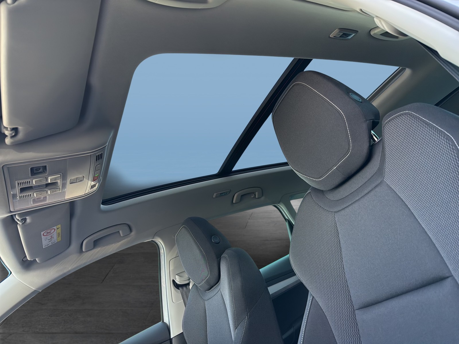 Skoda Karoq 1.5 TOUR PANO AHK 360°CAM E-KLAPPE NAVI