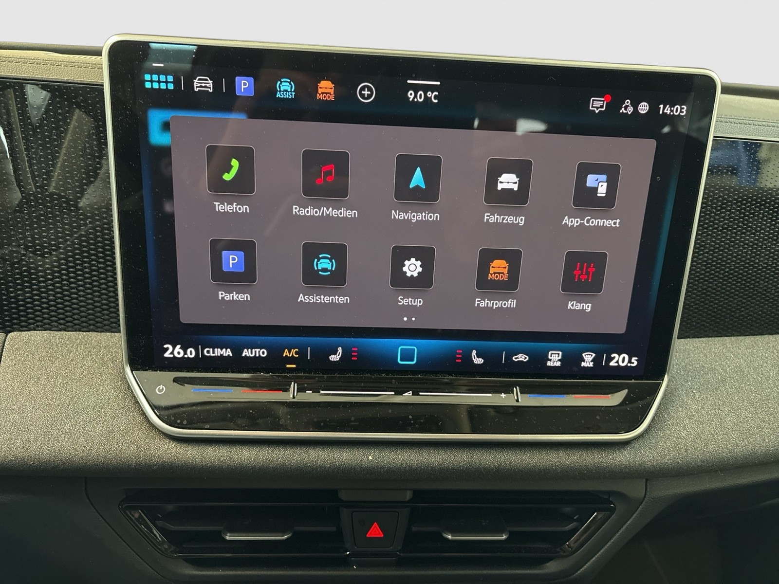 Volkswagen Tiguan 1.5 NAVI AHK KAMERA SITZHEIZUNG