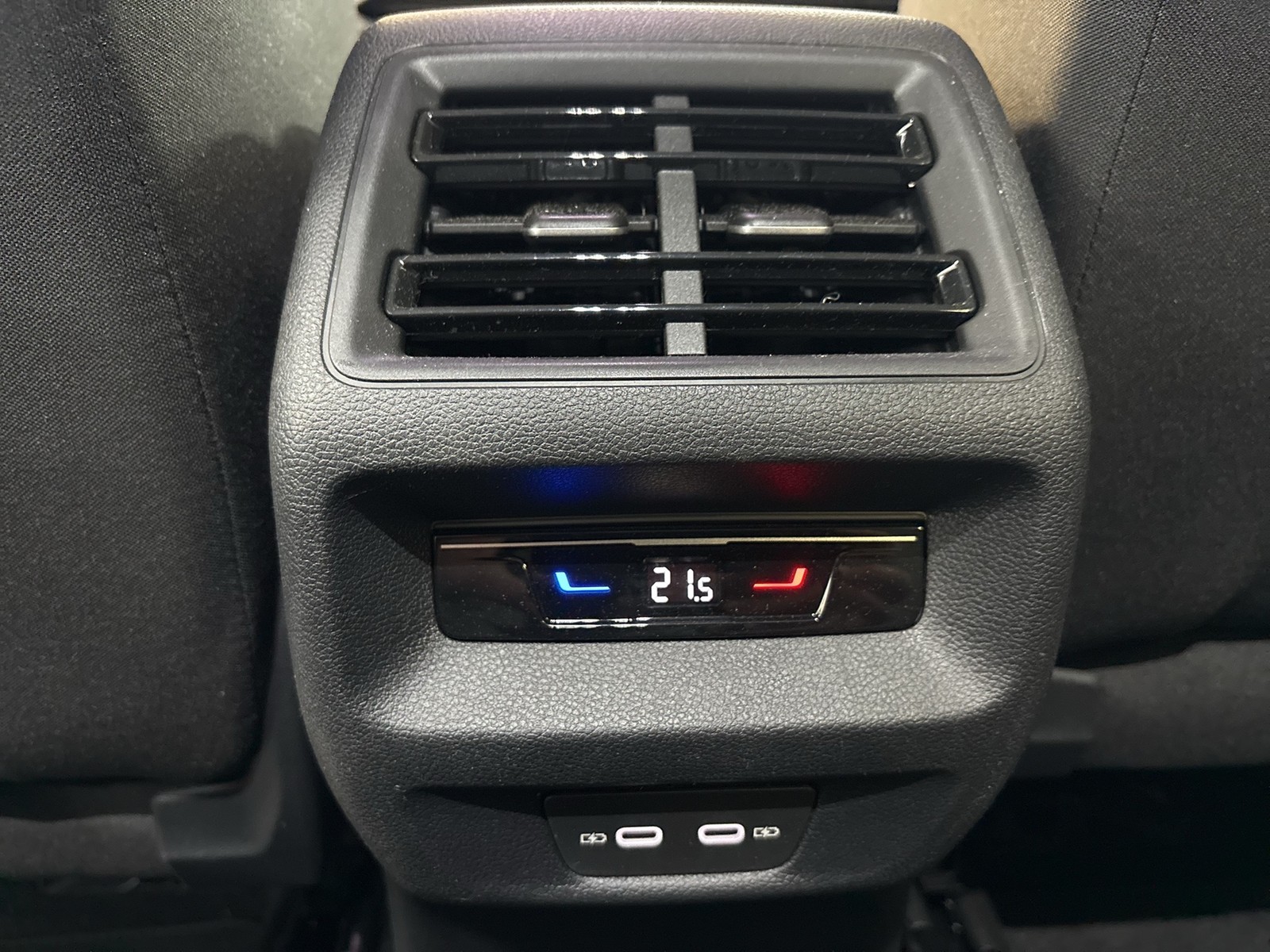 Volkswagen Tiguan 1.5 NAVI AHK KAMERA SITZHEIZUNG