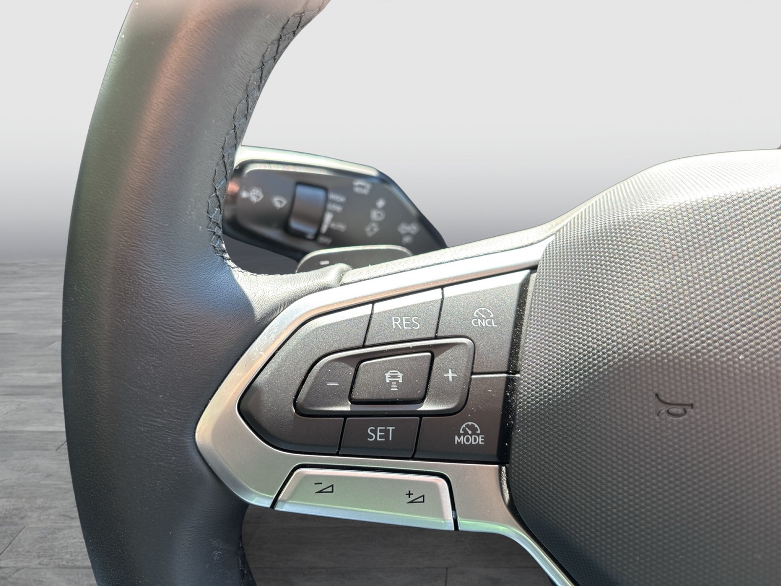 Volkswagen Tayron 2.0 LIFE NAVI AHK KAMERA ACC SITZHEIZUNG