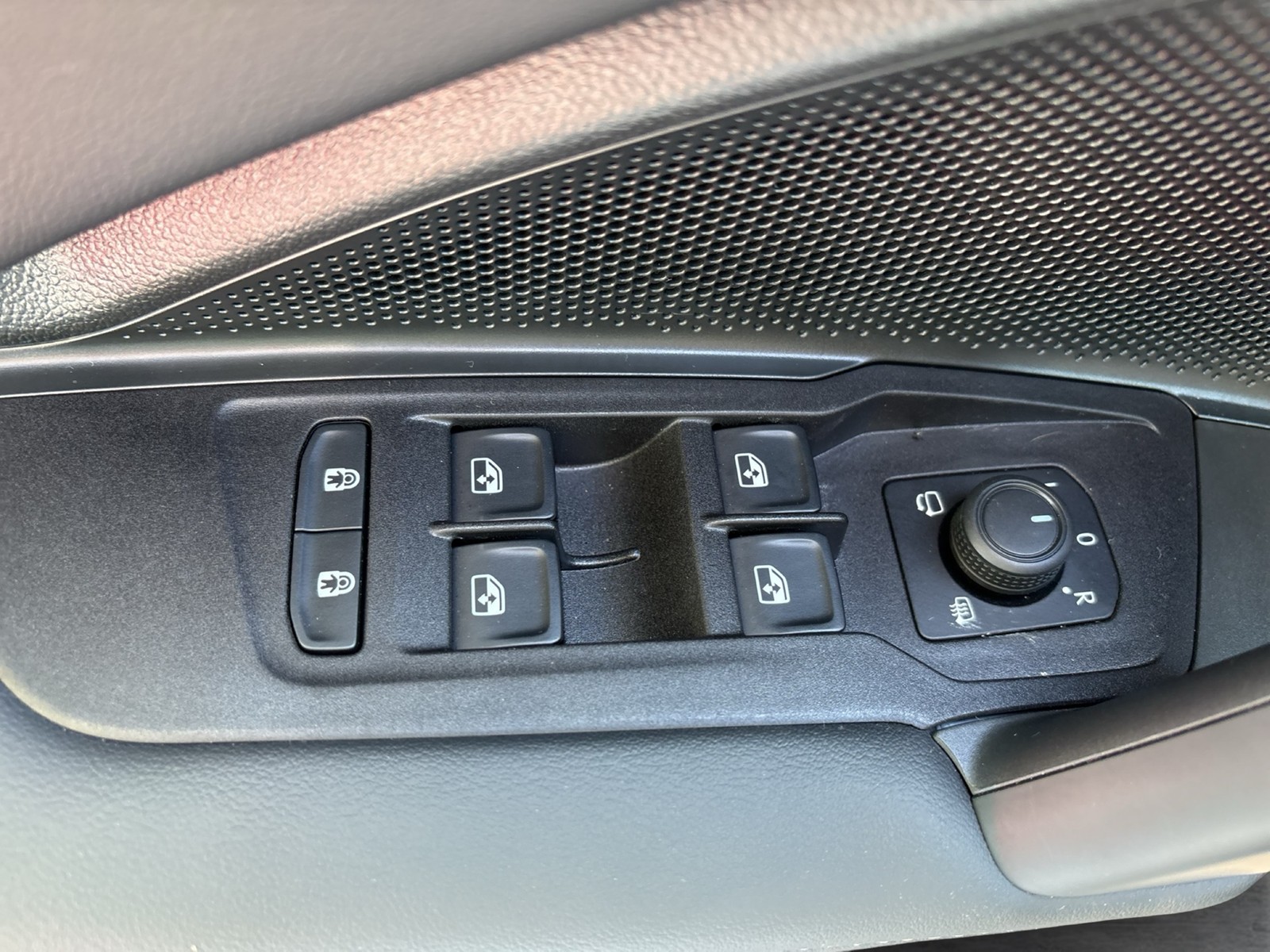 Volkswagen Tayron 2.0 LIFE NAVI AHK KAMERA ACC SITZHEIZUNG