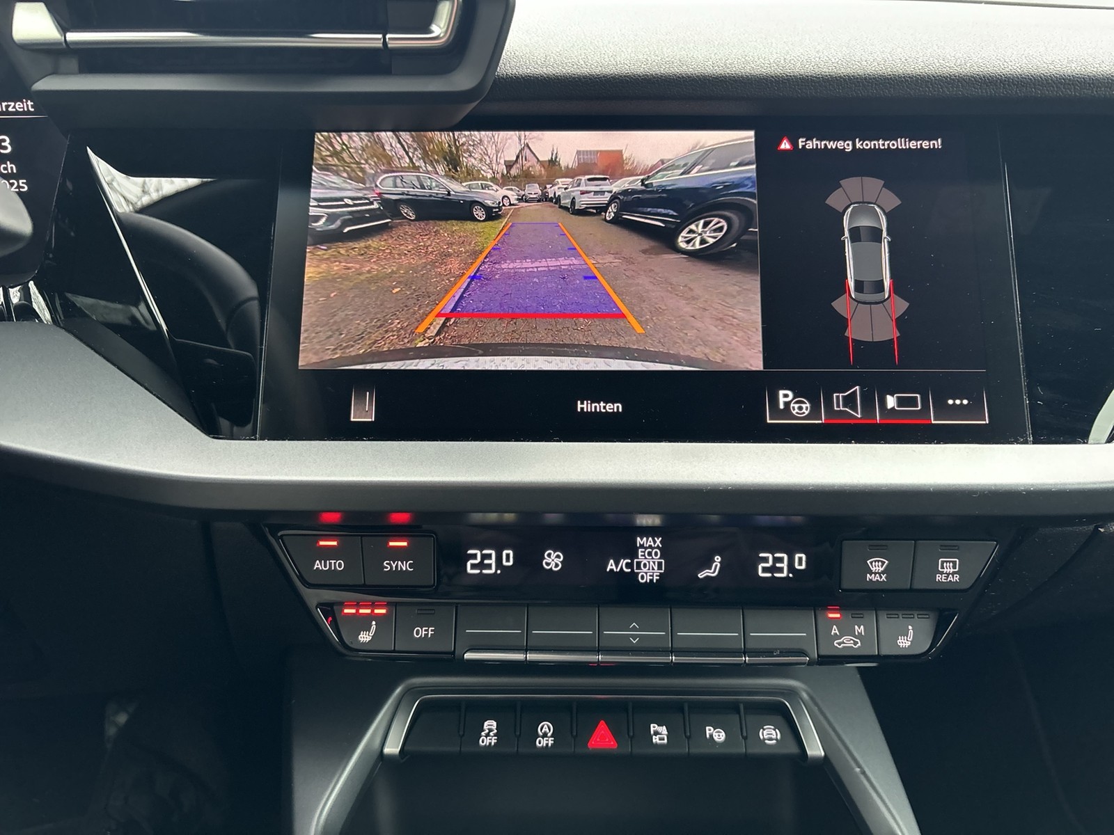 Audi A3 30 S LINE CAM ACC LM18 NAVI+ CARPLAY SITZHEIZ