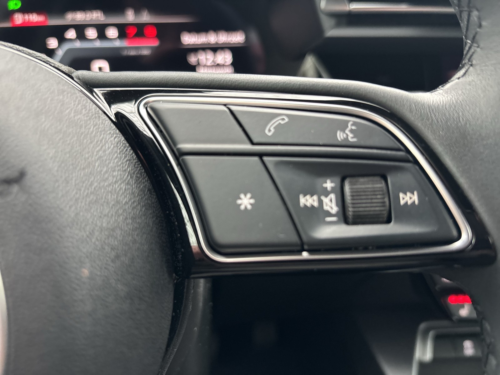 Audi A3 30 S LINE CAM ACC LM18 NAVI+ CARPLAY SITZHEIZ