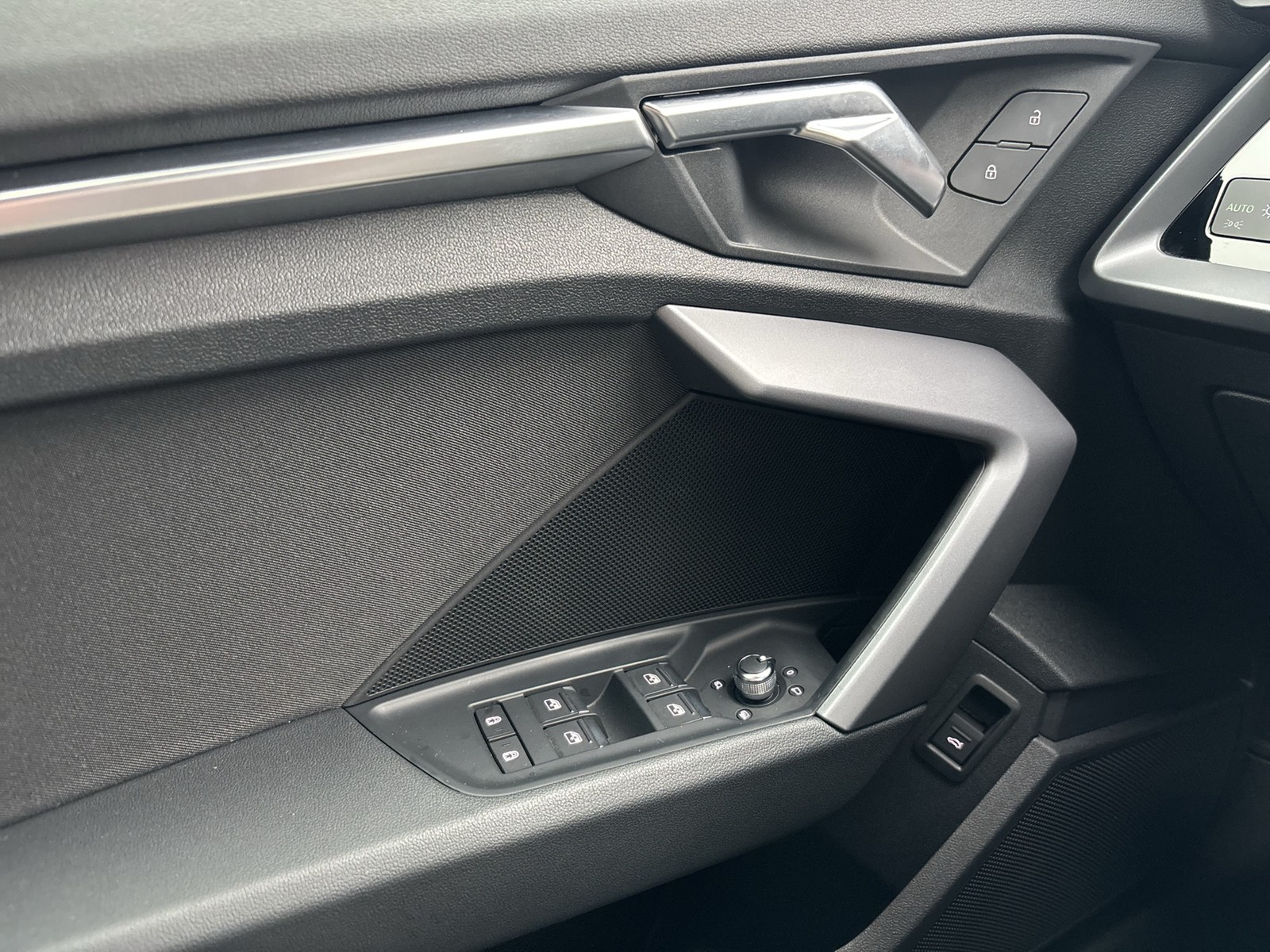 Audi A3 30 S LINE CAM ACC LM18 NAVI+ CARPLAY SITZHEIZ