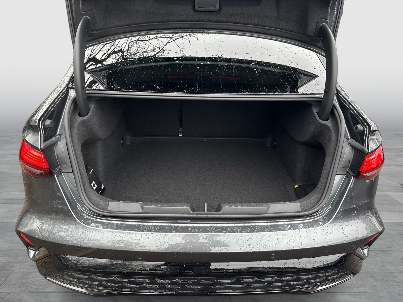 Audi A3 30 S LINE CAM ACC LM18 NAVI+ CARPLAY SITZHEIZ