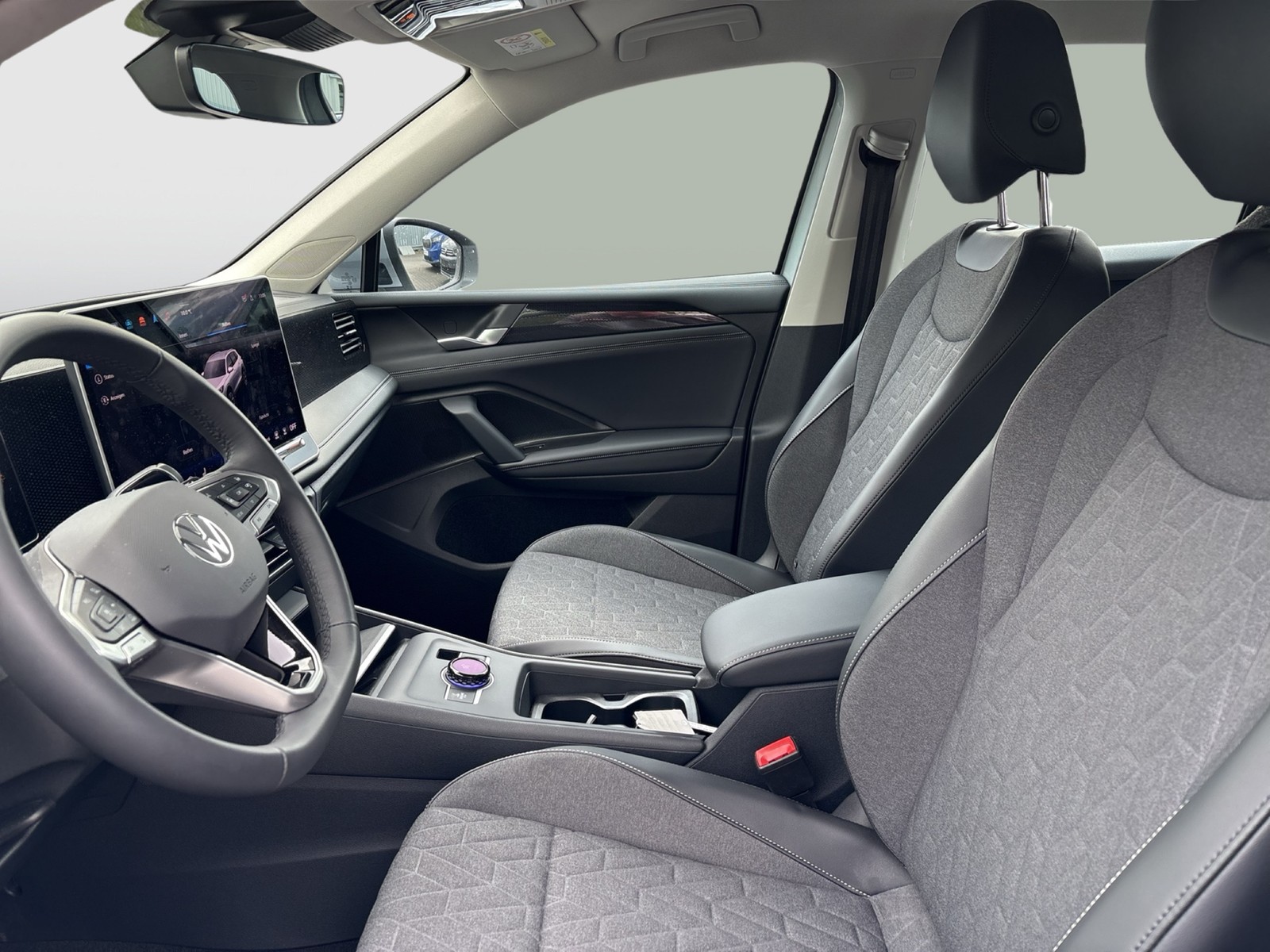 Volkswagen Tiguan 1.5 HYBRID LIFE NAVI AHK KAMERA SITZHEIZUNG
