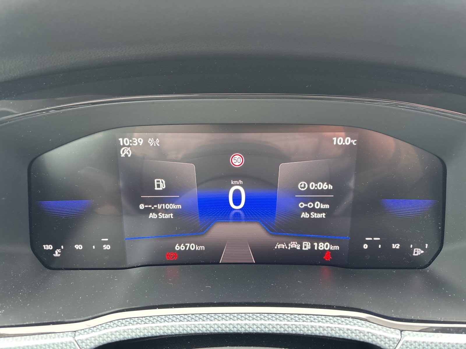 Volkswagen Touran 2.0 GOAL 7SITZER AHK AKMERA